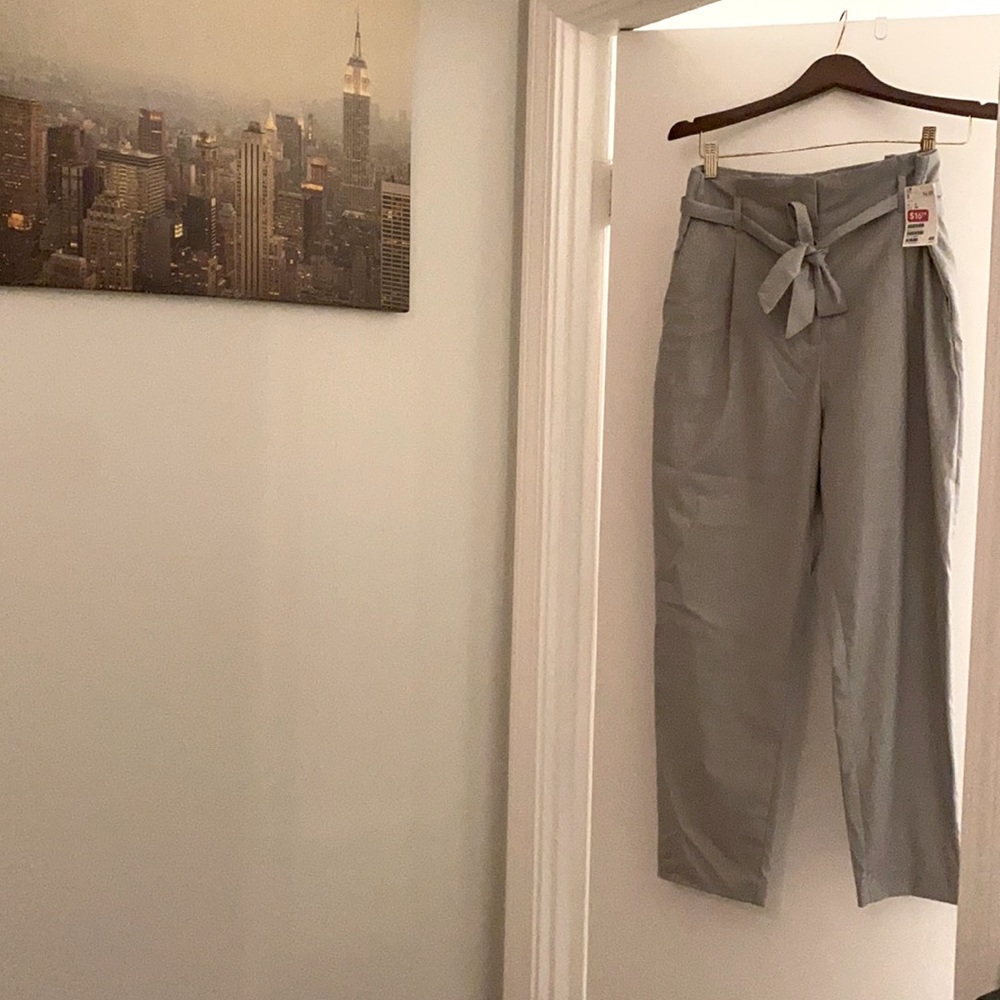 NWT - Pants Forever 21